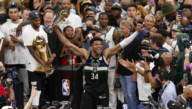 熊猫直播-雄鹿击败奇才，字母哥创造巅峰表现