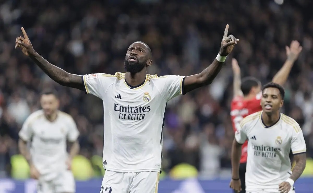 瓦伦西亚淘汰失落,暂别欧冠赛场 瓦伦西亚淘汰失落,暂别欧冠赛场