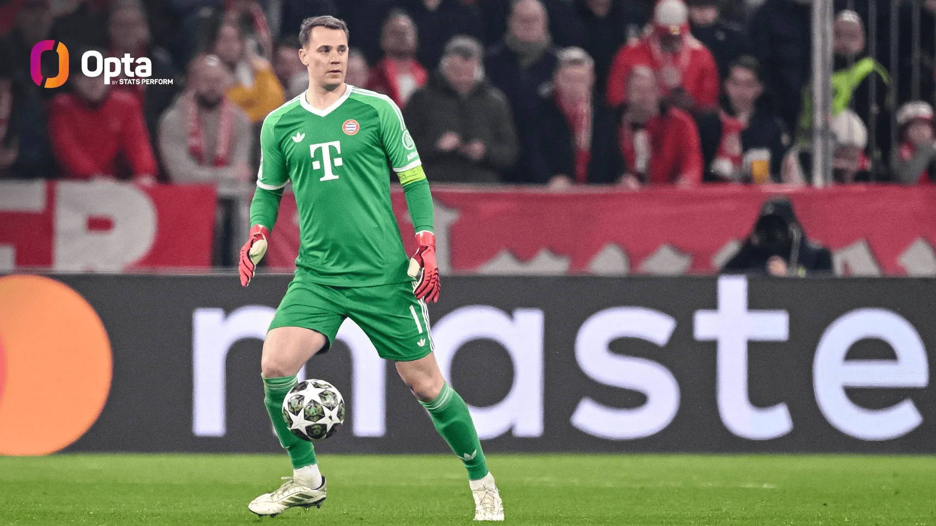 熊猫体育下载-诺伊尔扑救，拜仁险胜晋级欧冠淘汰赛